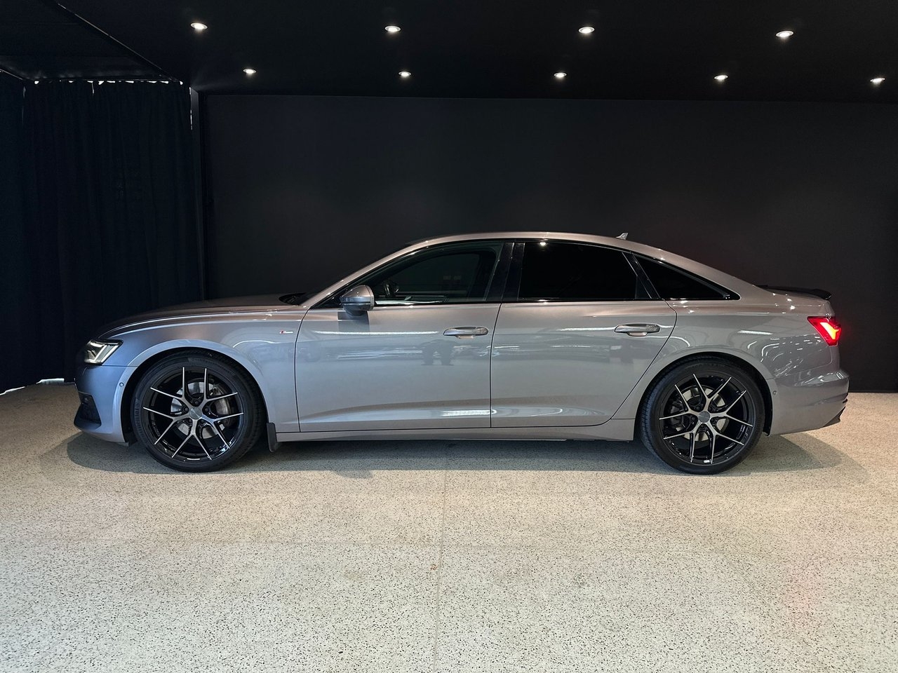 Audi A6 45 TFSI Quattro 2020, bild 3/22