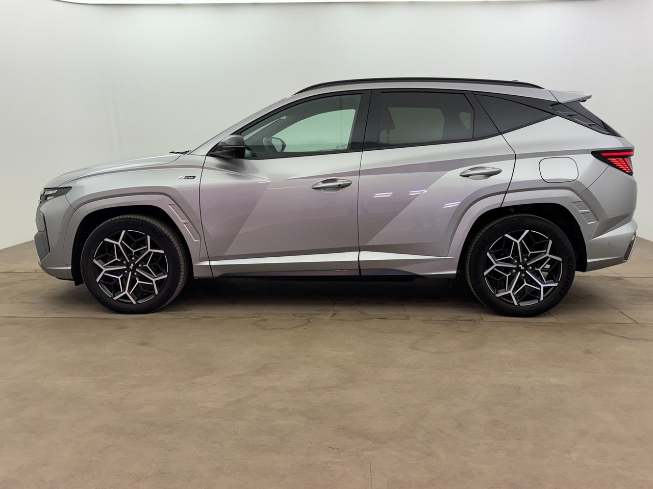Hyundai Tucson PHEV 265hk N-Line 360 2022, bild 3/10