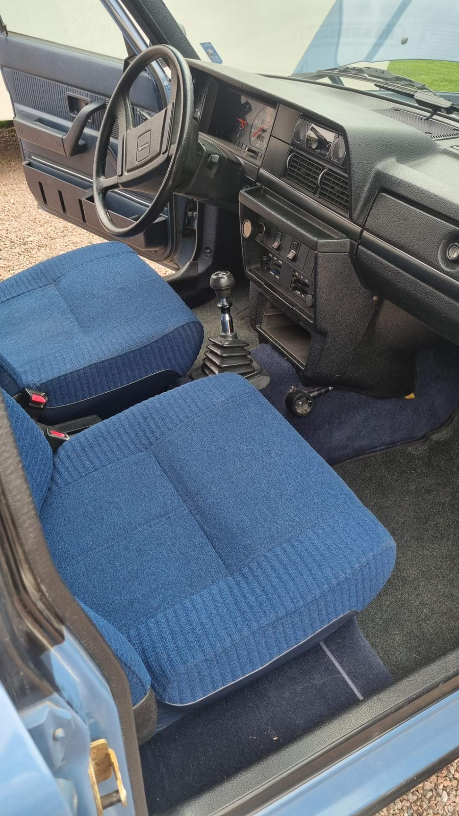 Volvo 244 2.3 Manual 1981, bild 6/10