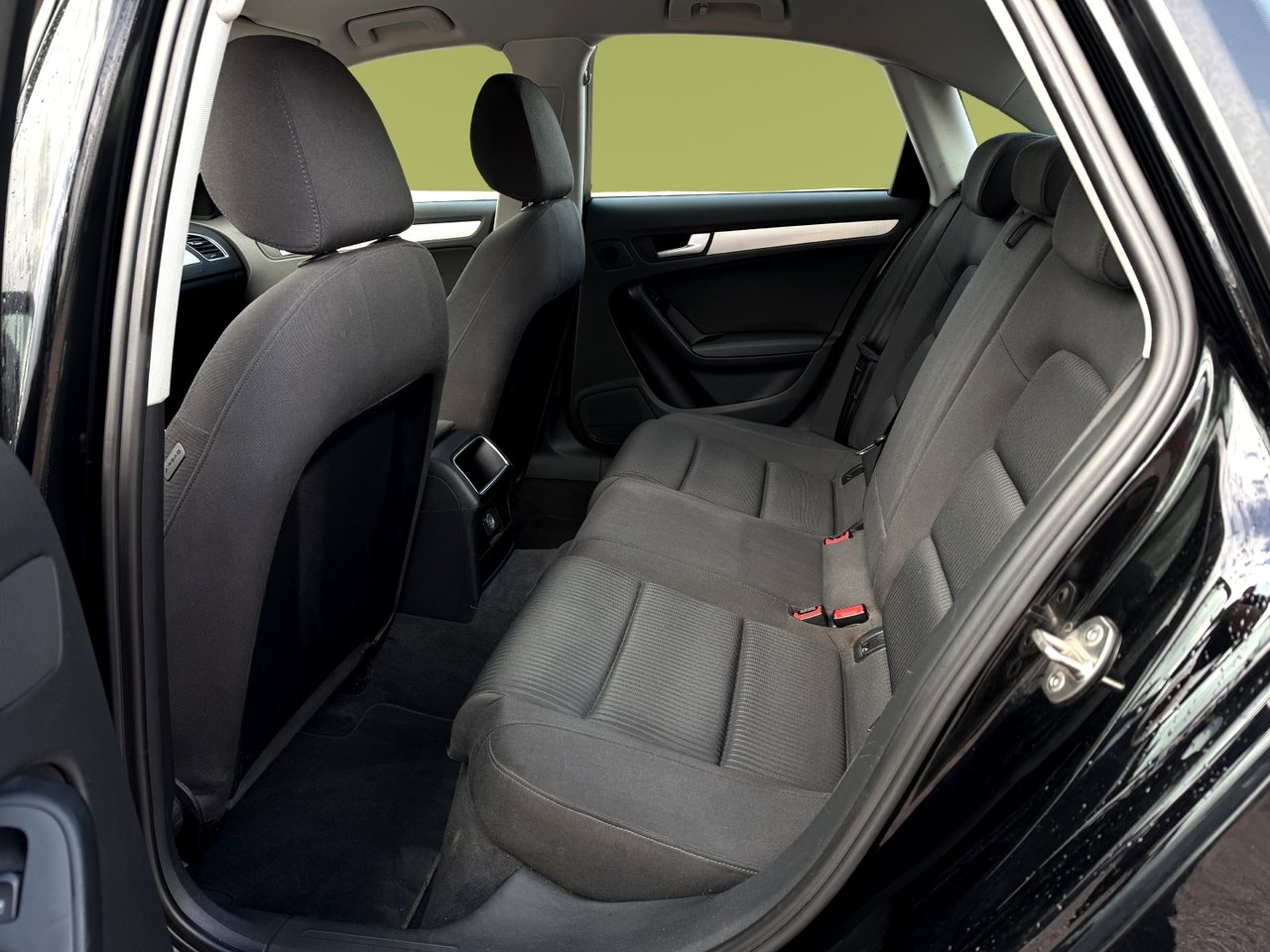 Audi A4 2010, photo 6/9