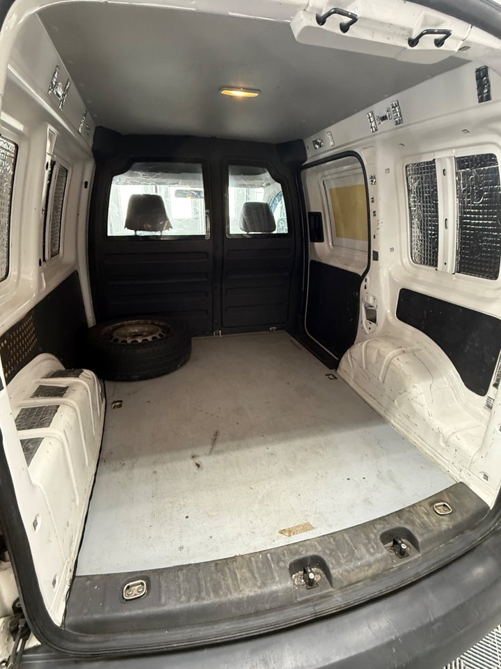 Volkswagen Caddy Skåpbil 1.6 TDI Euro 5 2012, kuva 6/11