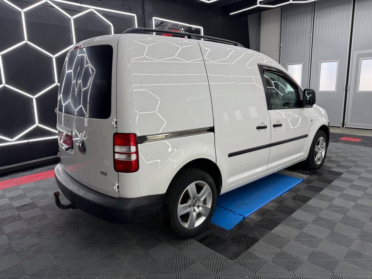 Volkswagen Caddy Skåpbil 1.6 TDI Euro 5 2012, kuva 3/11
