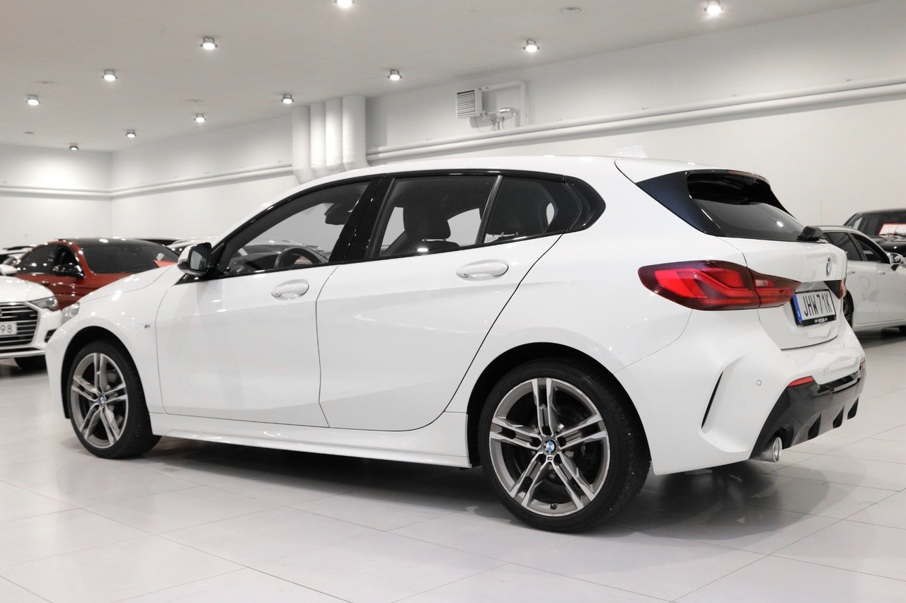 BMW 118 i Steptronic M-Sport / PDC 2022, kuva 6/10