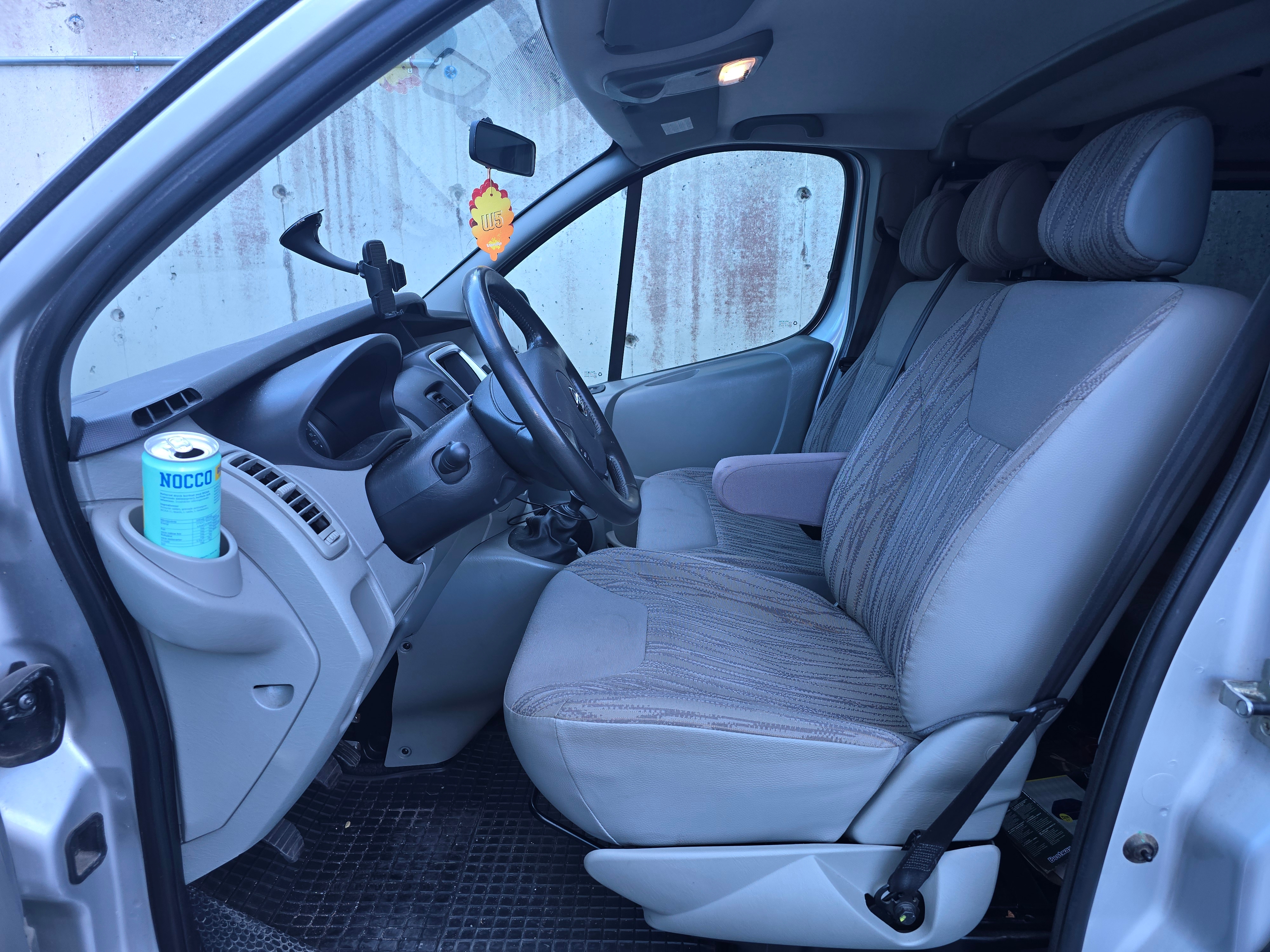 Nissan Primastar Kombi 2.0 dCi Manuell 2013, bild 7/10
