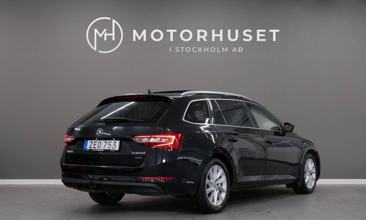 Skoda Superb 2018, photo 6/10