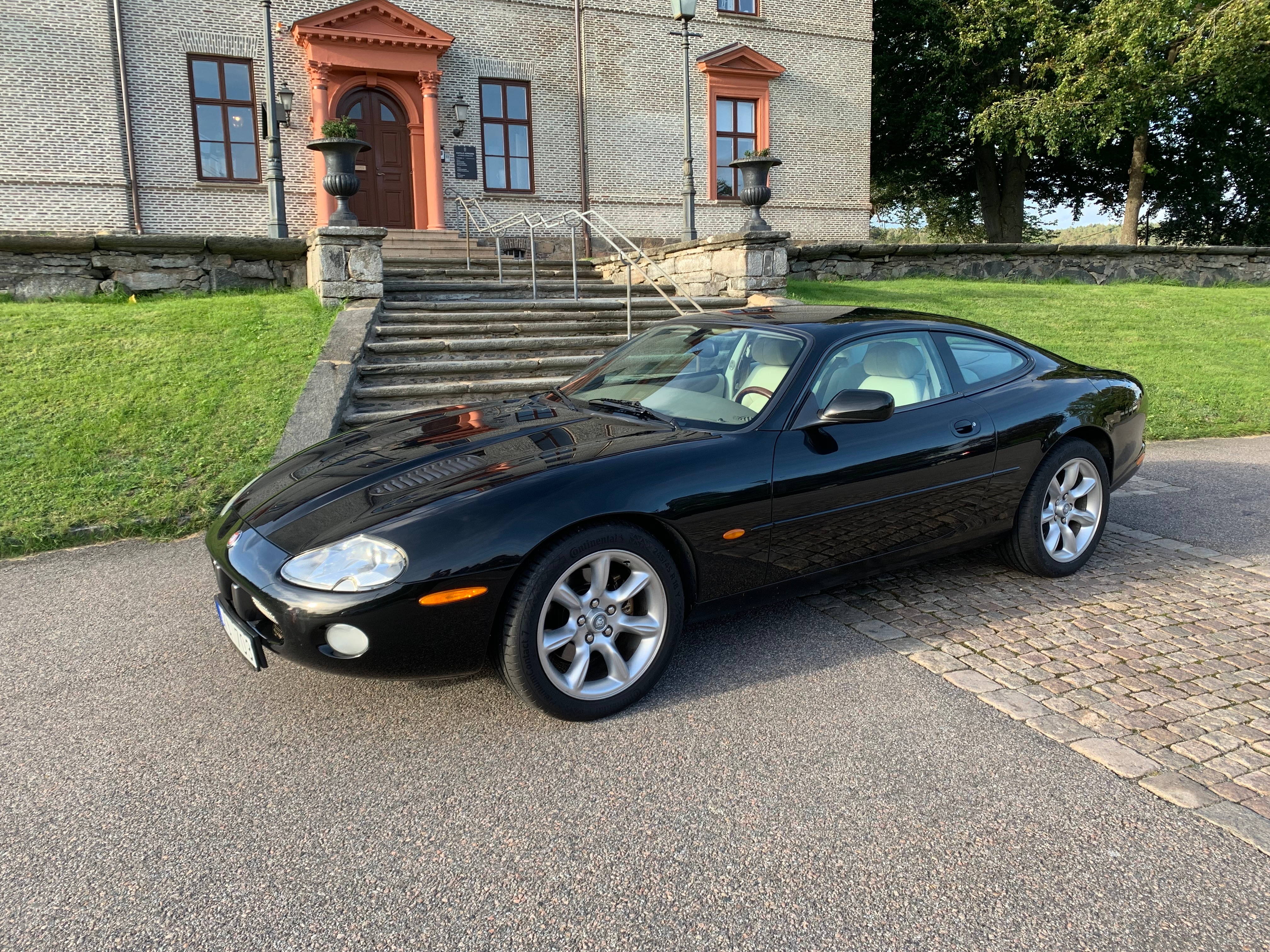 Jaguar XKR Automatisk 2002, kuva 2/6