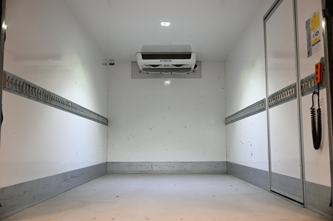 Iveco Daily 136HK Automat 2023, bild 6/10