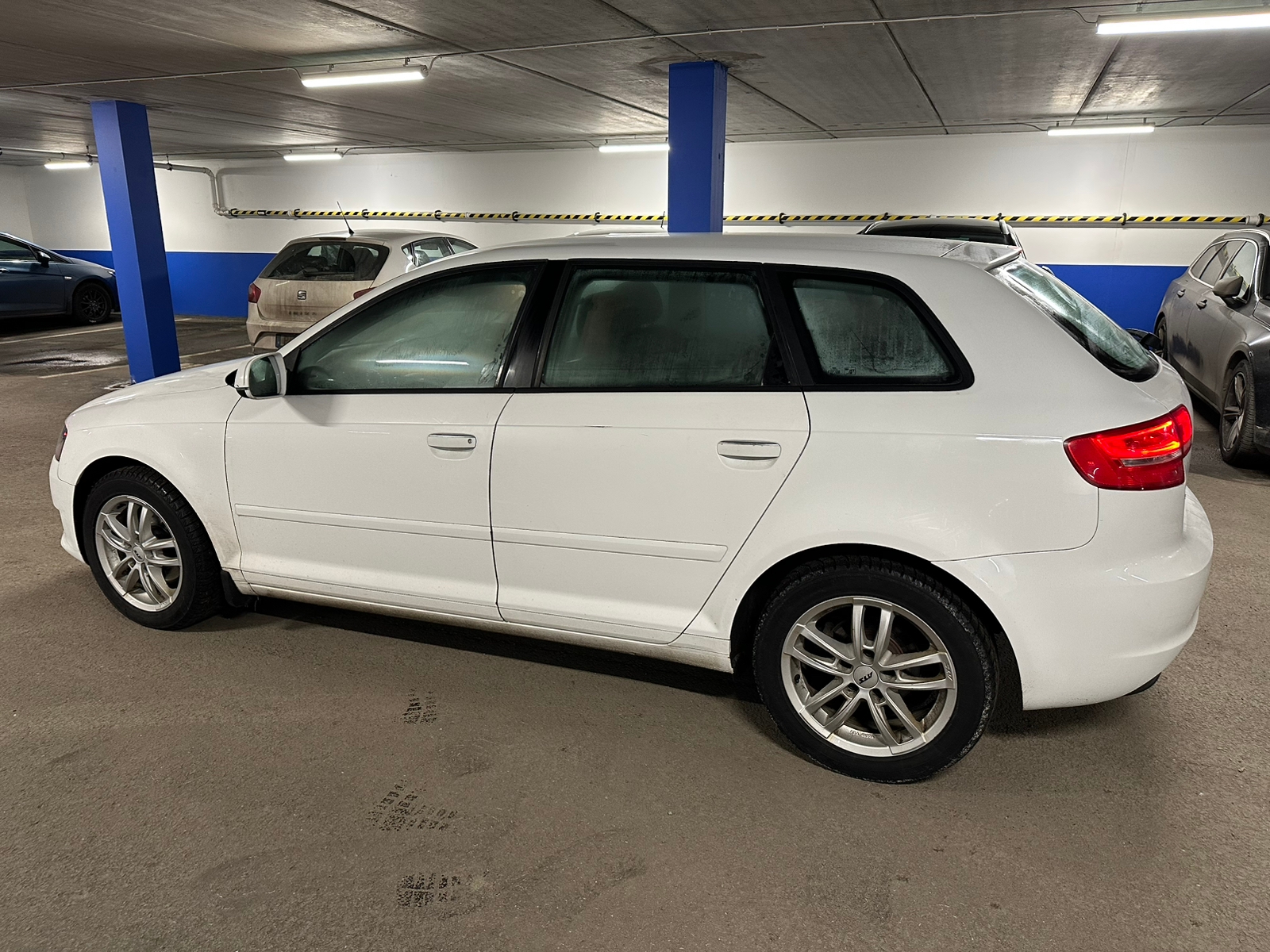 Audi A3 Sportback 2.0 TDI Manuell 2013, bild 3/6