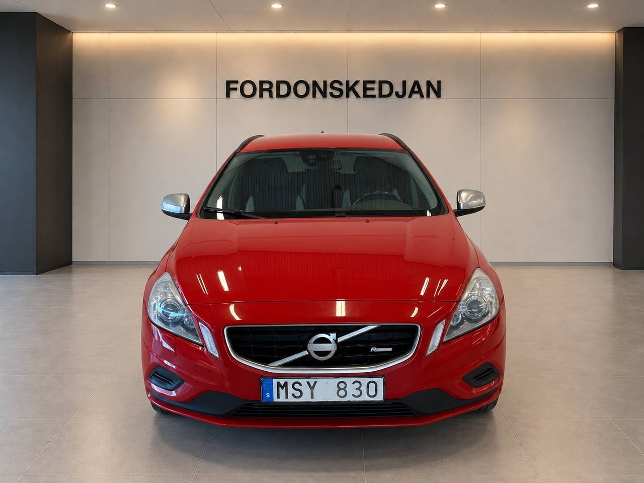 Volvo V60 D2 R-Design Automat 2012, bild 2/17