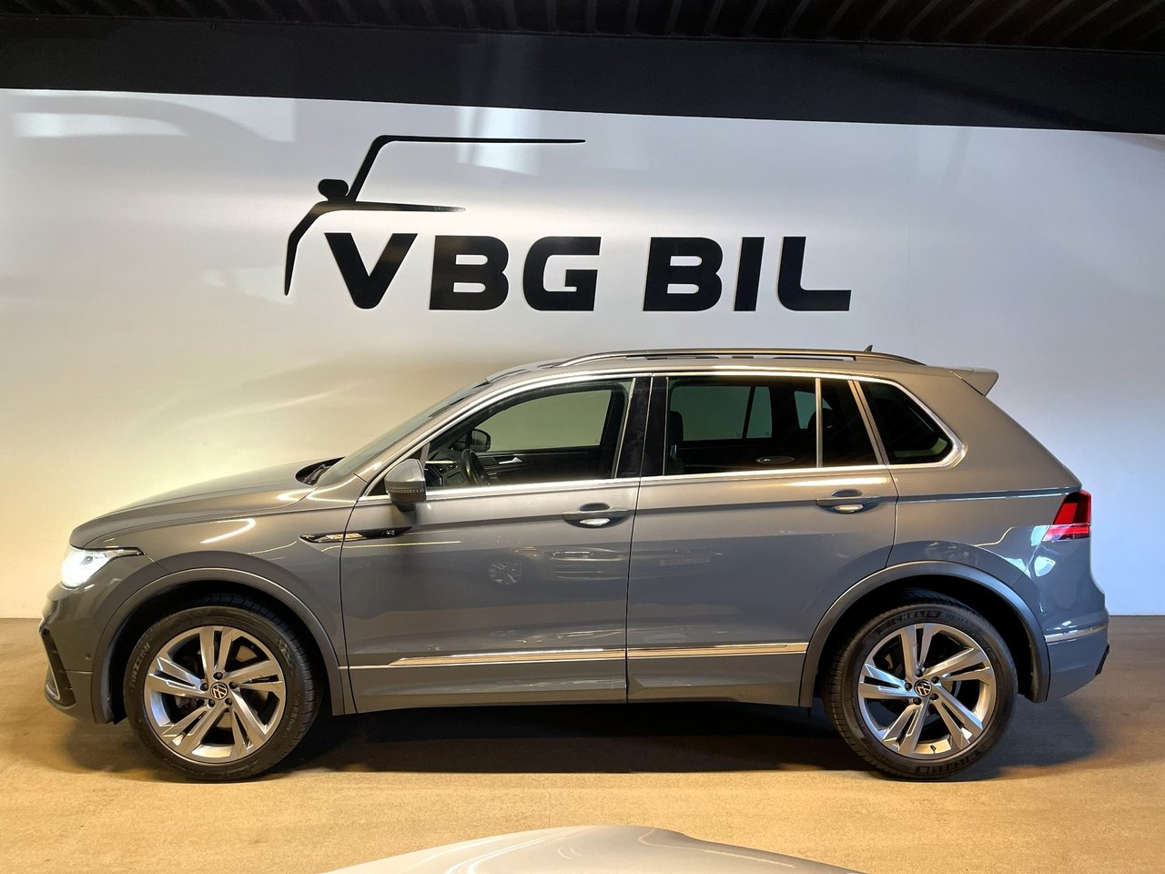 Volkswagen Tiguan 2021, bild 4/10