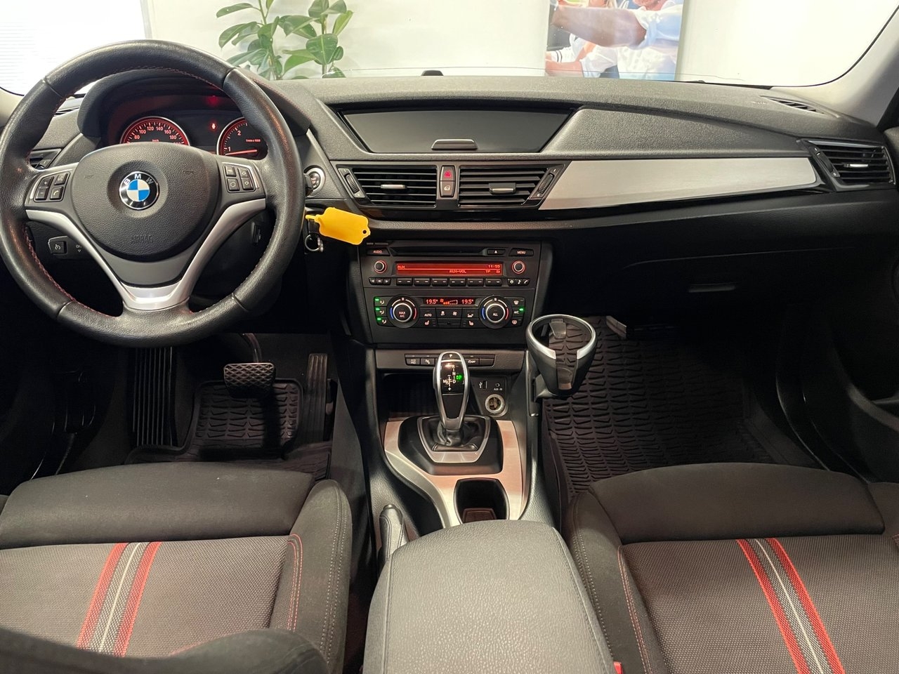 BMW X1 2015, bild 5/10