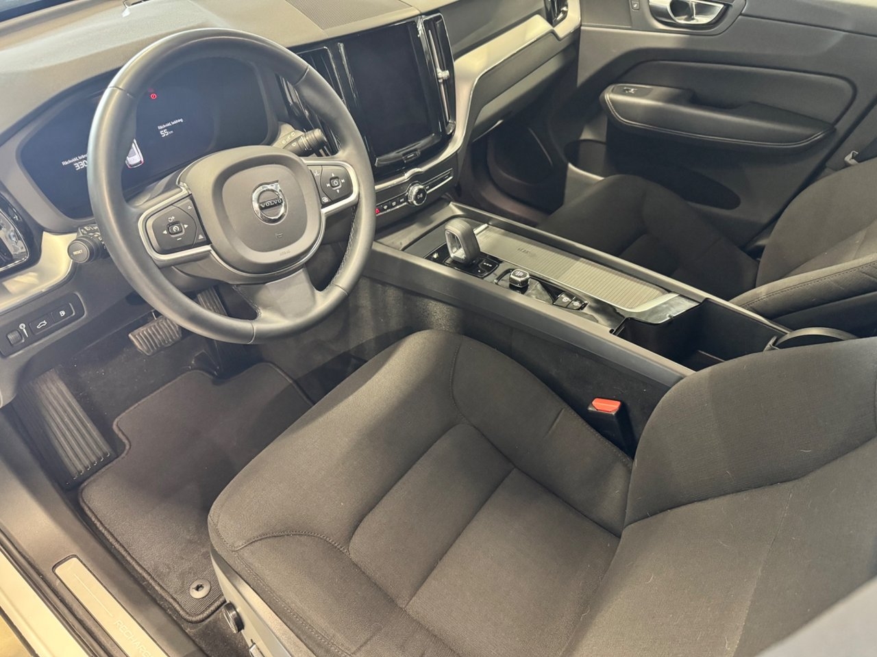 Volvo XC60 2022, kuva 7/10