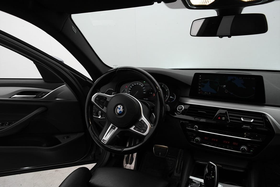 BMW 520 2019, bild 7/10