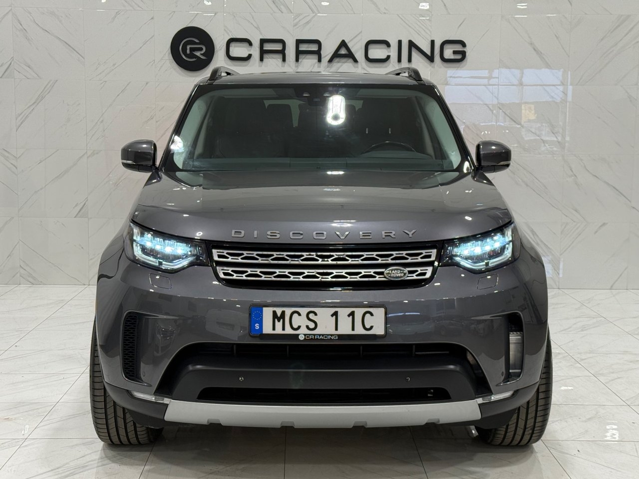 Land Rover Discovery 3.0 TDV6 4WD HSE 2017, bild 2/24