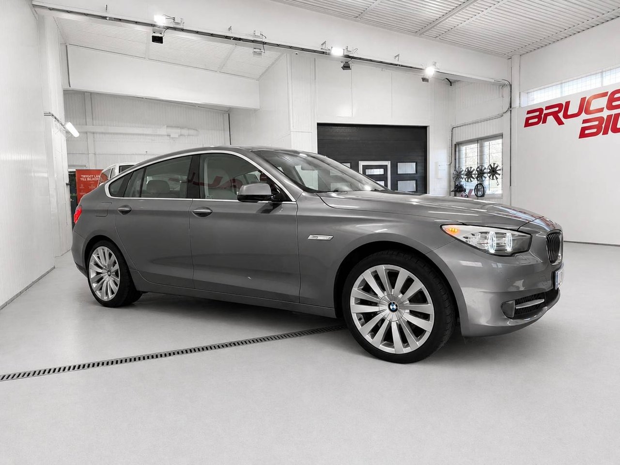 BMW 530 d xDrive Gran Turismo Steptronic 2011, bild 6/15