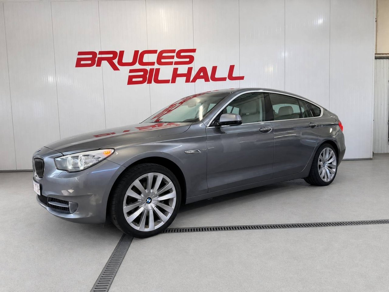 BMW 530 d xDrive Gran Turismo Steptronic 2011, bild 2/15