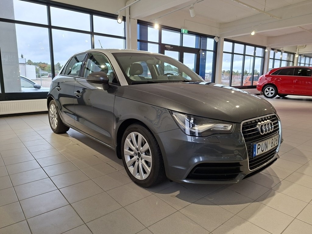 Audi A1 1.4 TFSI 122hk 2013, bild 3/14