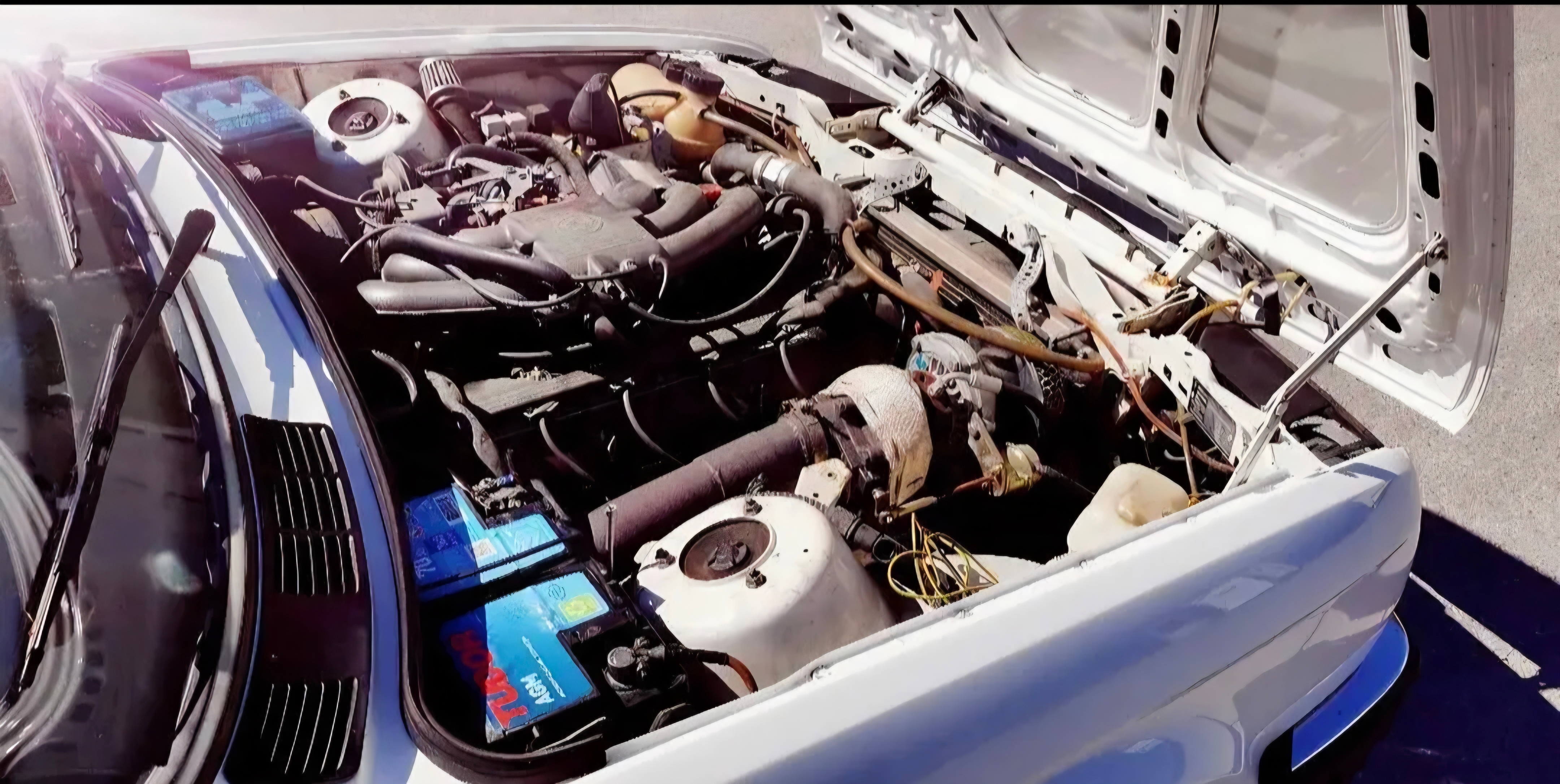 BMW 320 i 2,0 sedan coupe 2 dr 1985, photo 6/9