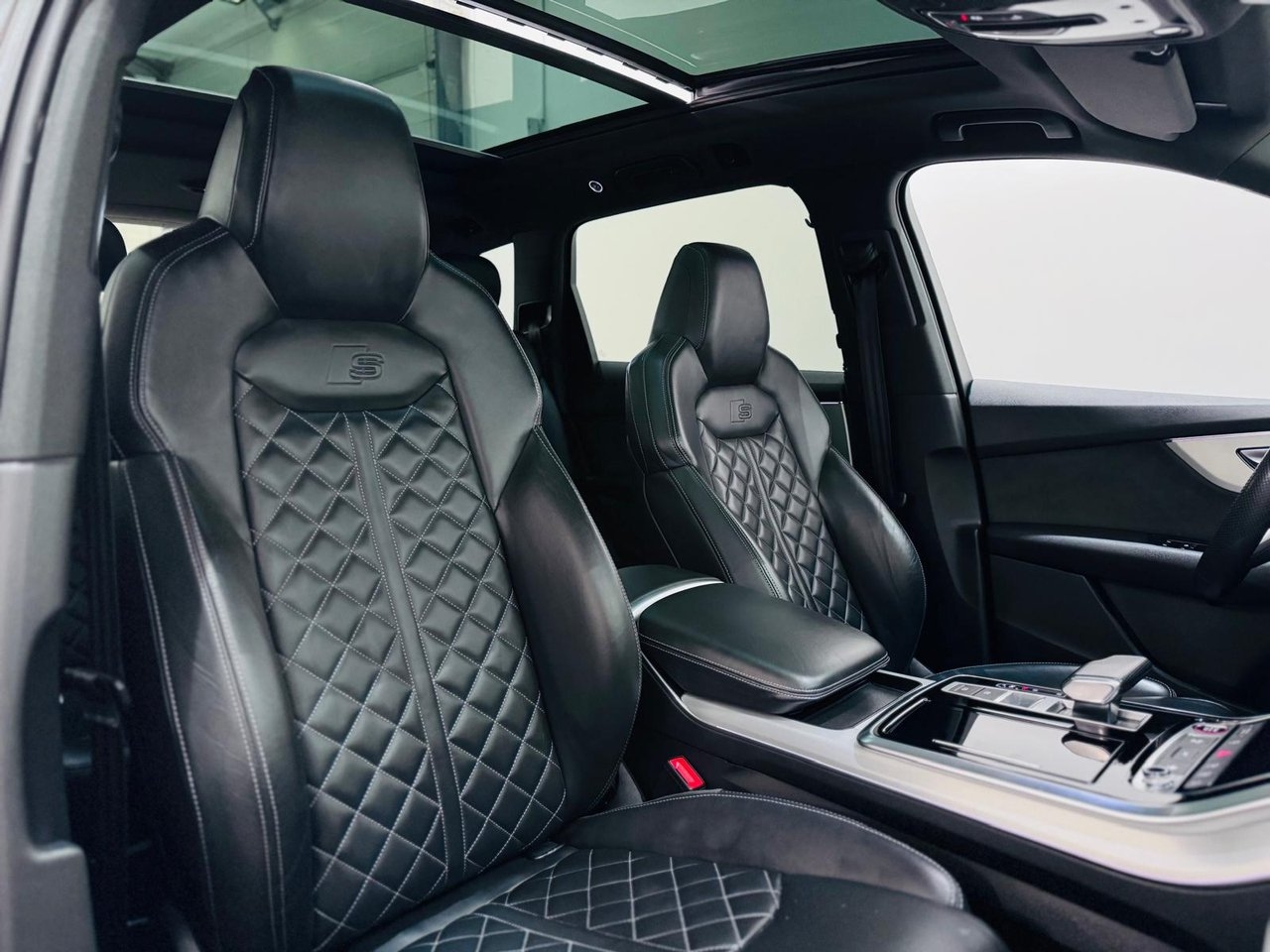 Audi SQ7 TDI quattro 7 sits 2021, bild 7/10