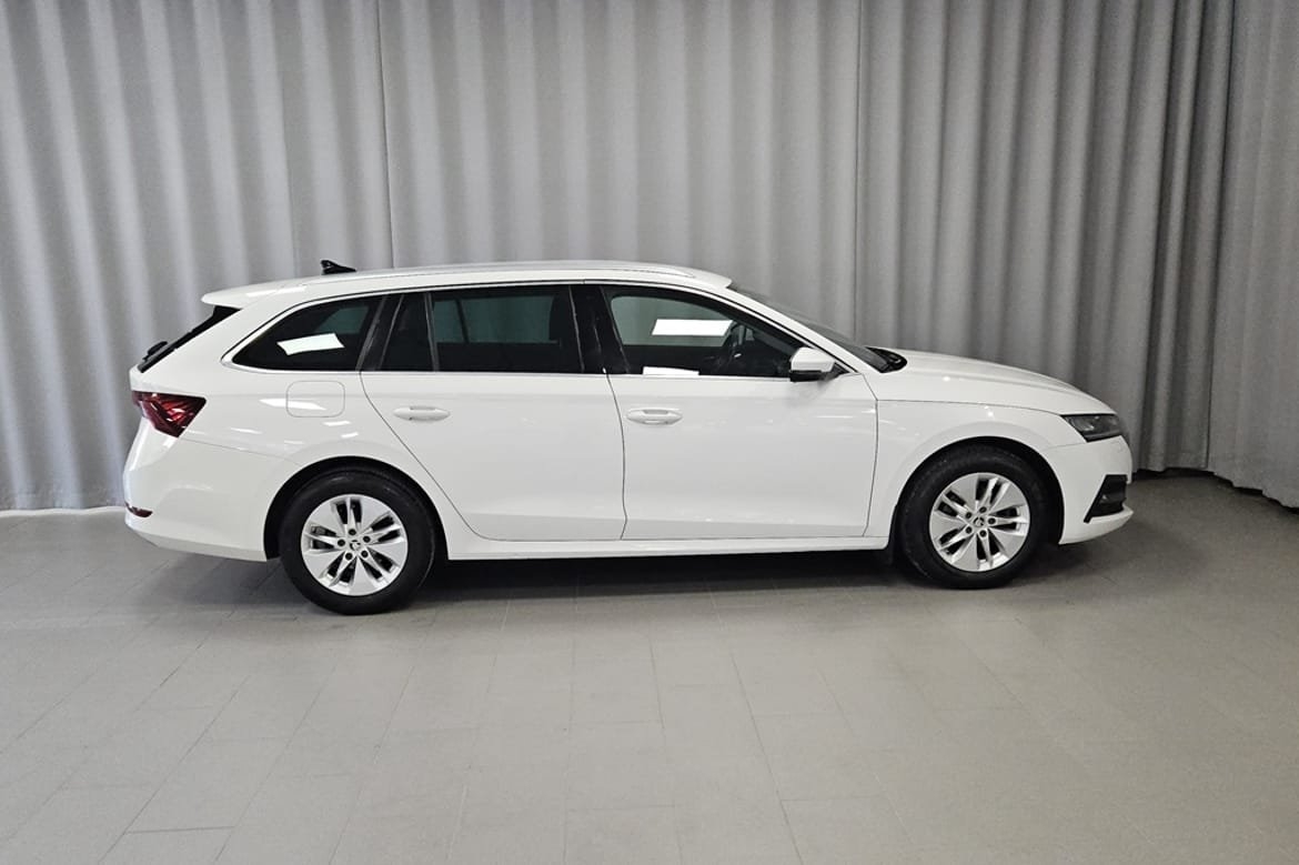 Skoda Octavia 2.0 TDI DSG 116HK Aut Drag 2023, photo 4/10
