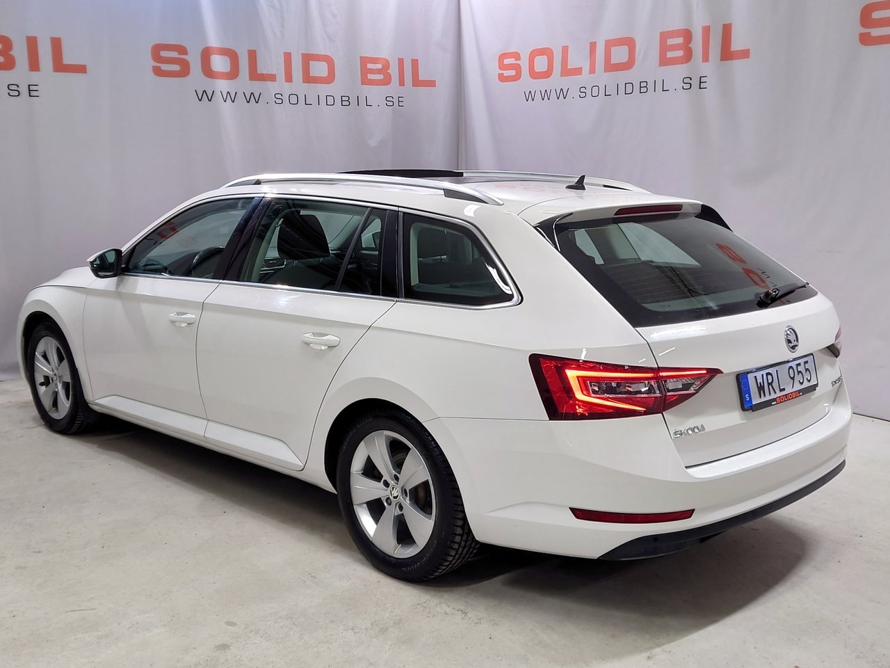 Skoda Superb Kombi 2.0 TDI Aut 2019, bild 4/10