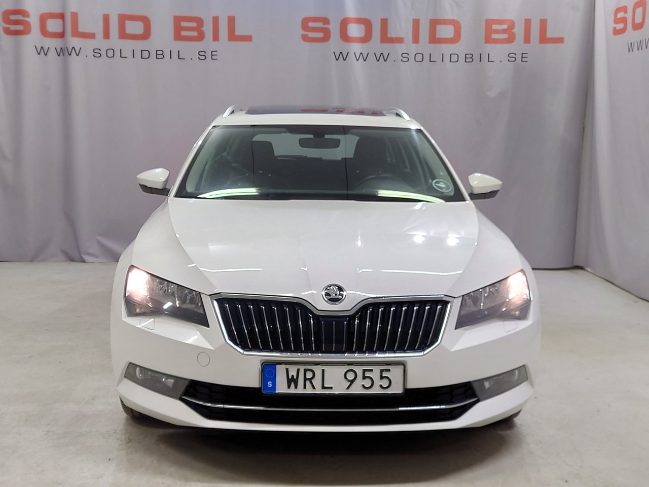 Skoda Superb Kombi 2.0 TDI Aut 2019, bild 2/10