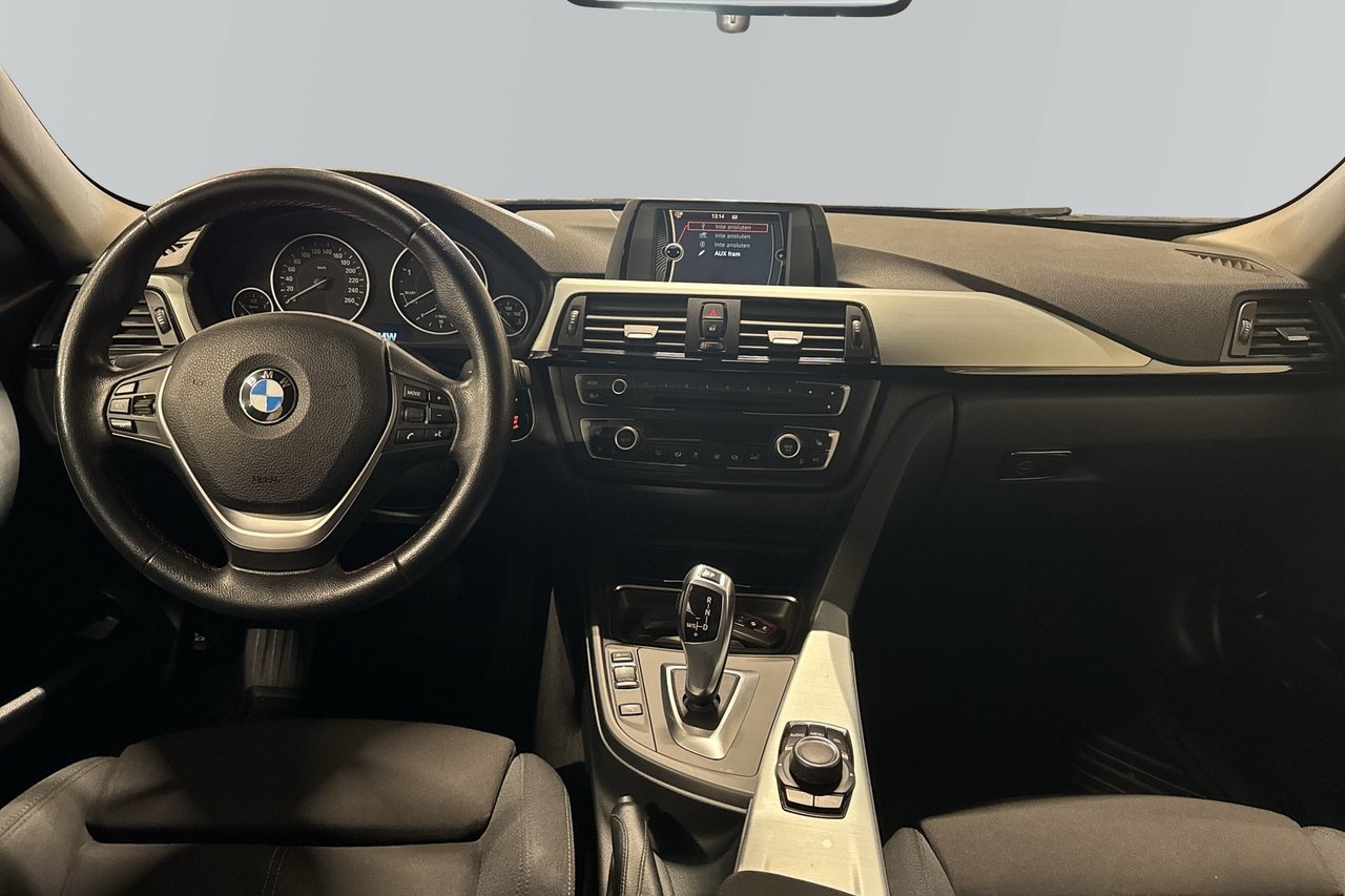 BMW 320 2014, photo 4/6