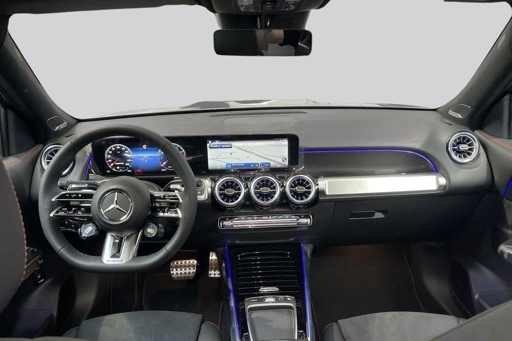 Mercedes-Benz GLB 35 4 Matic 2025, photo 7/17