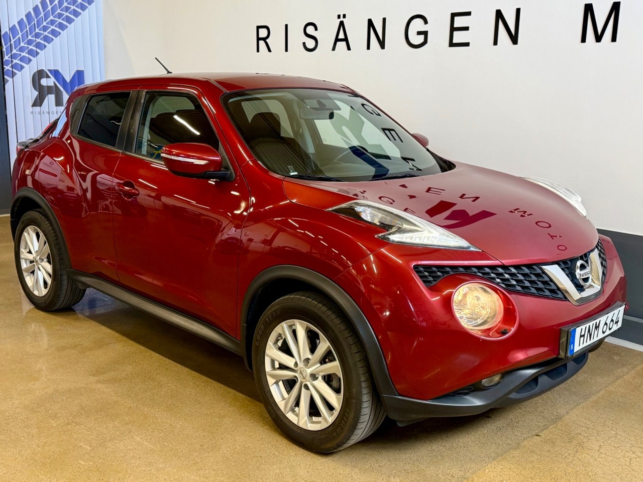 Nissan Juke 2015, bild 2/10
