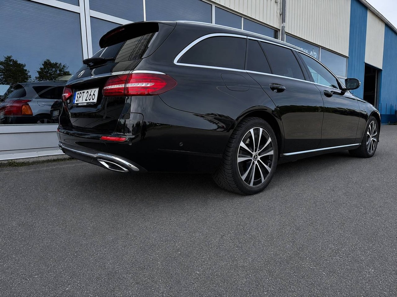 Mercedes-Benz E 300 de SÅLD 2022, bild 4/9