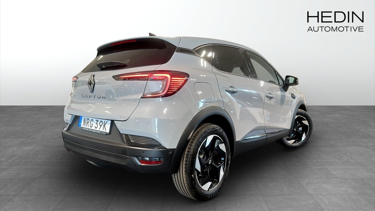 Renault Captur TECHNO MILDHYBRID 140 EDC 2026, kuva 2/9