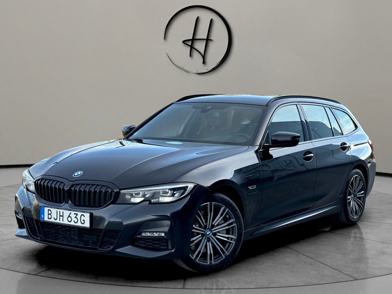 BMW 330 e 292hk X-Drive Plug in-hybrid 2022, bild 3/10