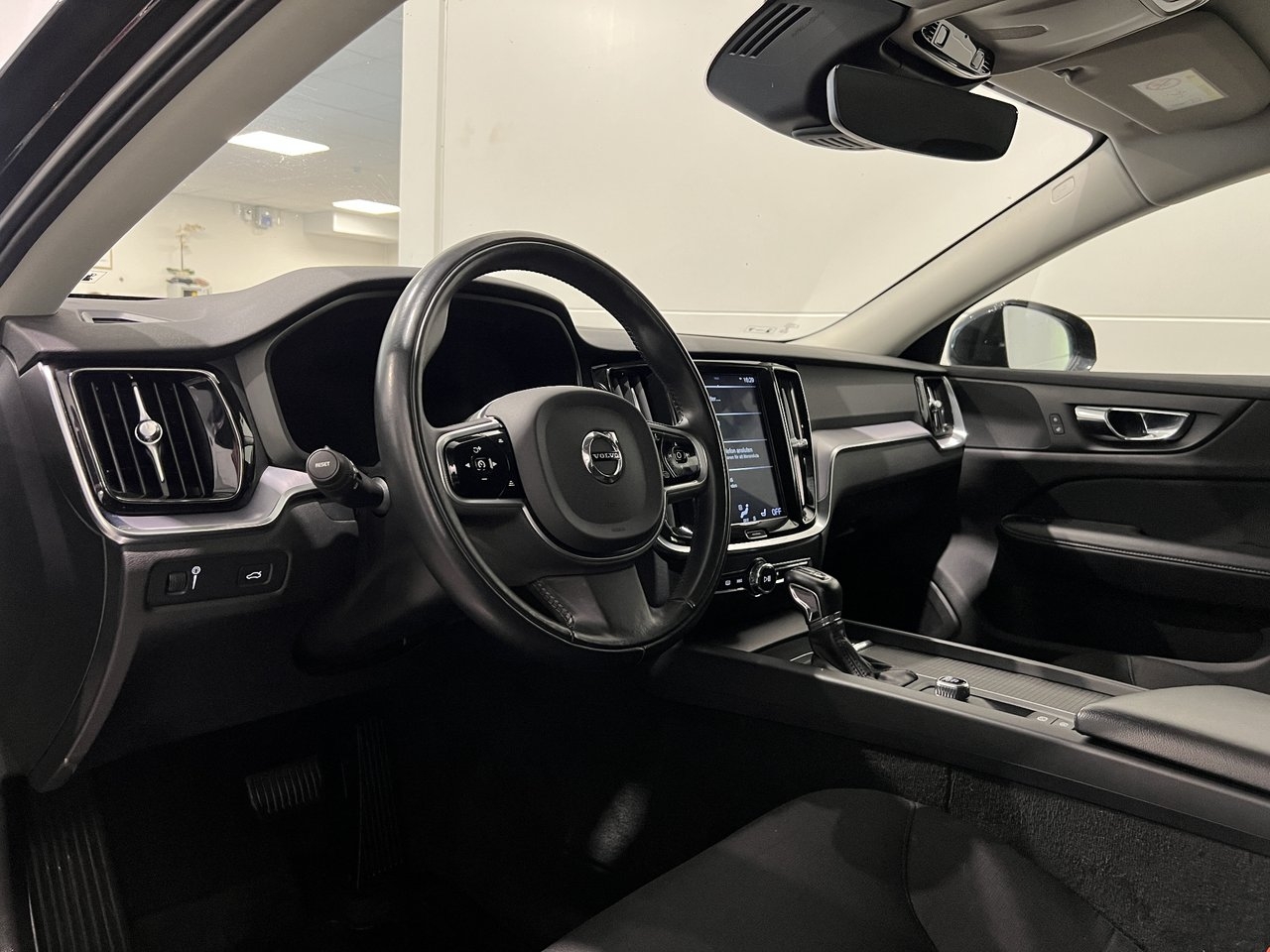 Volvo V60 Cross Country 2020, bild 6/10