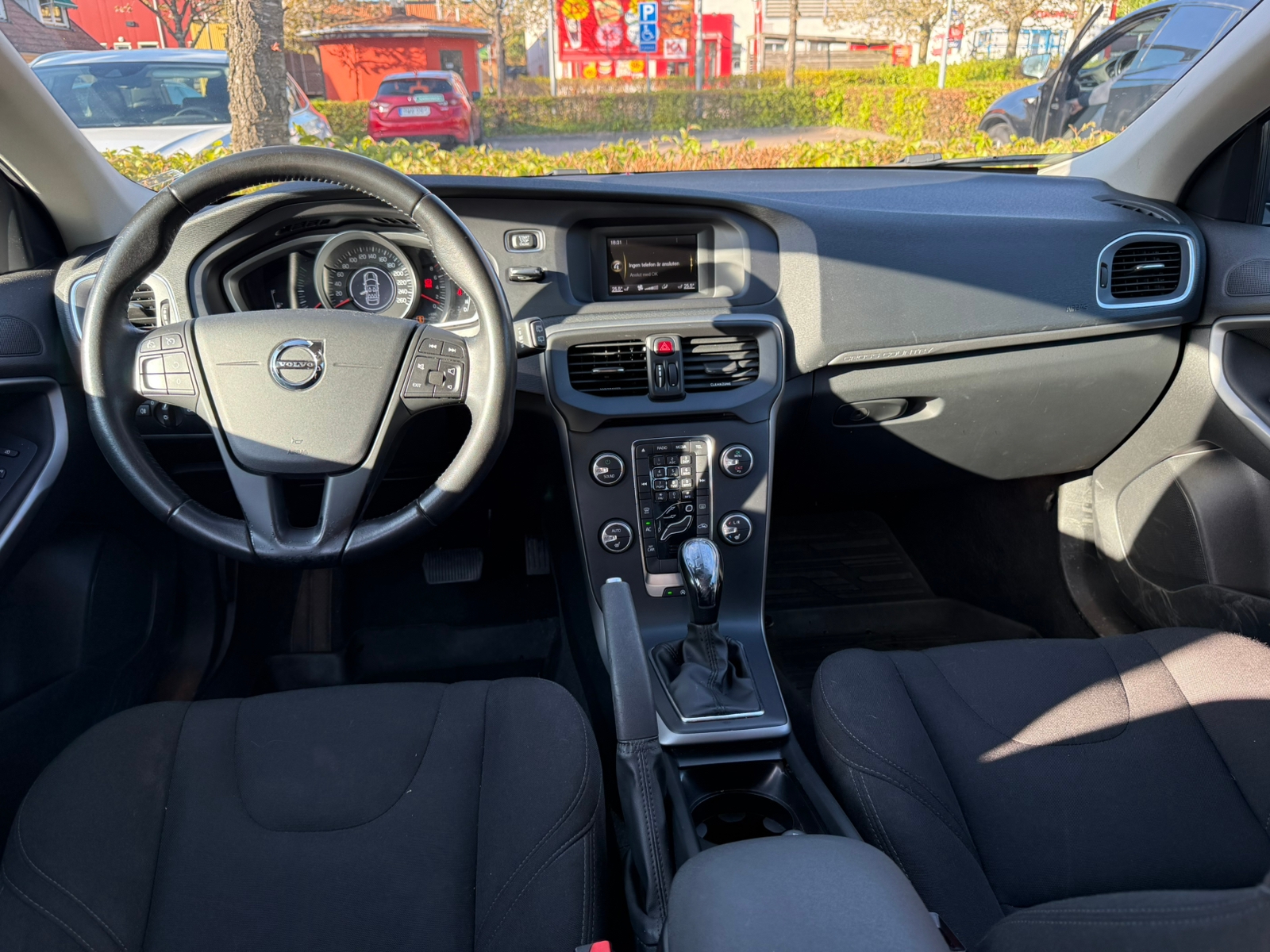 Volvo V40 Cross Country T3 Geartronic 2017, bild 5/6