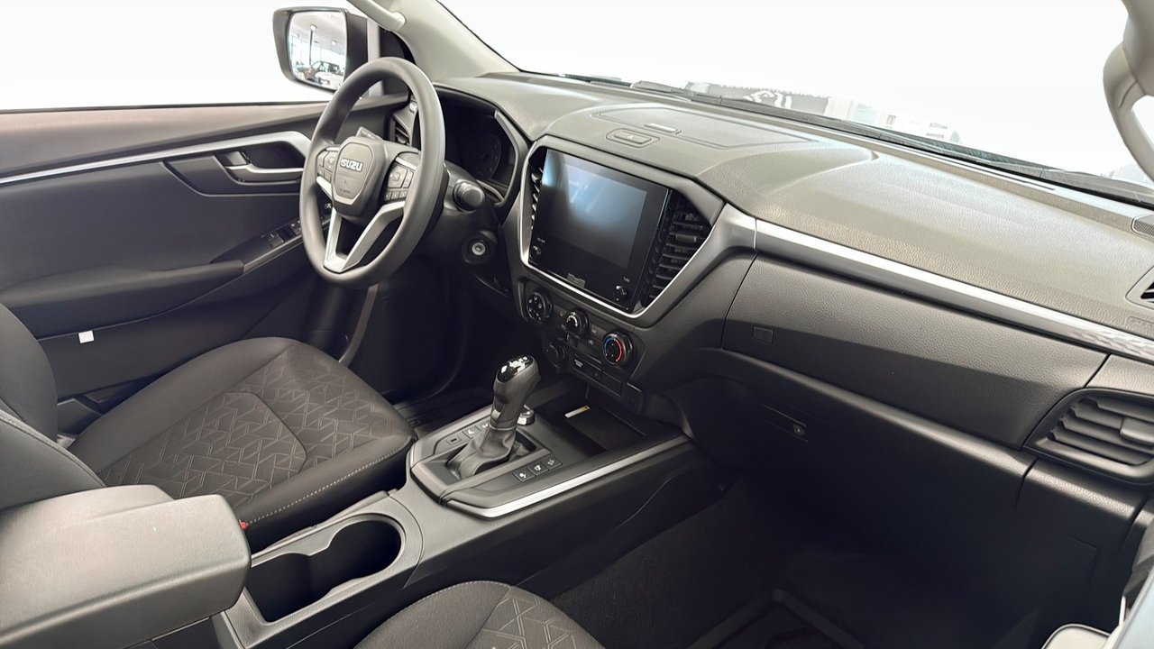 Isuzu D-max 2025, photo 3/9