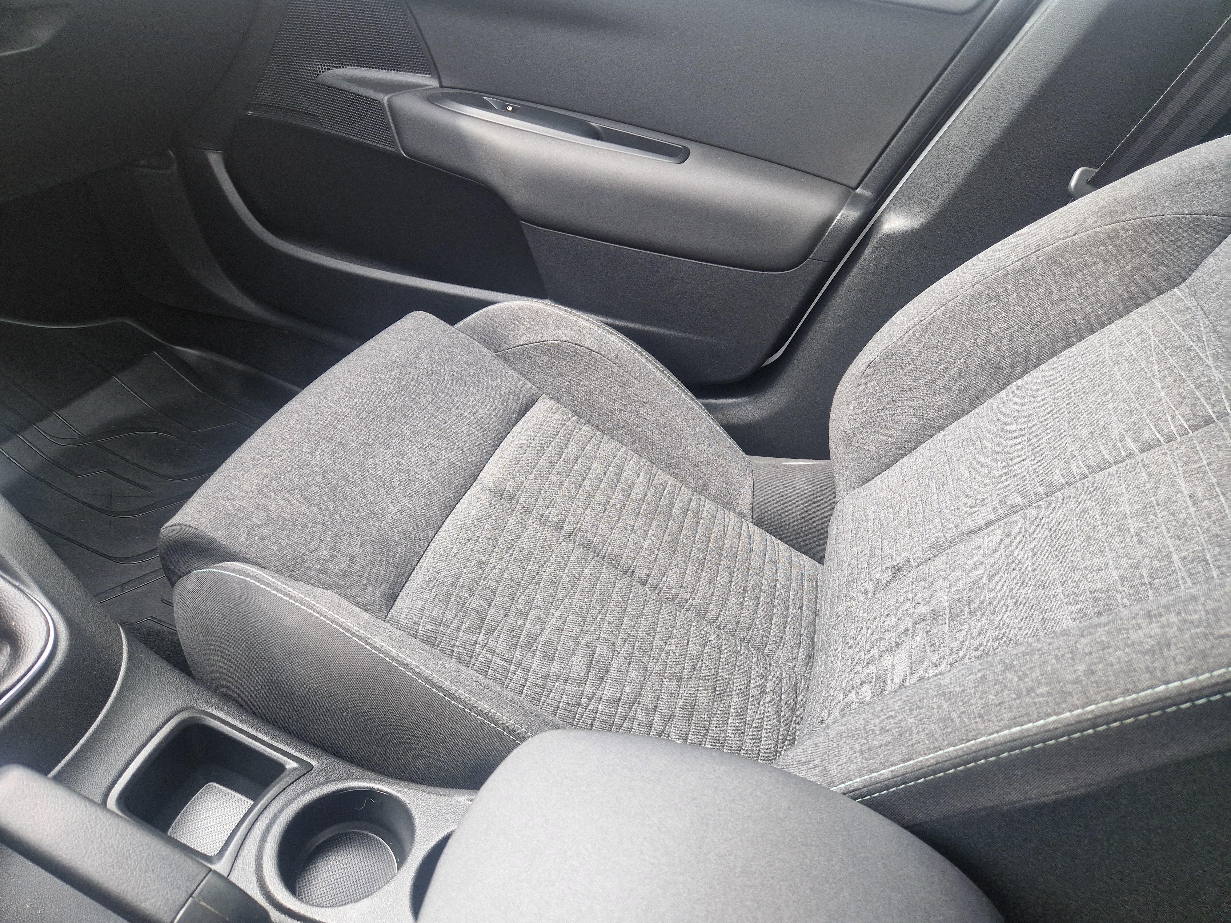 Citroen C4 1.2 e-THP Manuell 2016, kuva 6/8