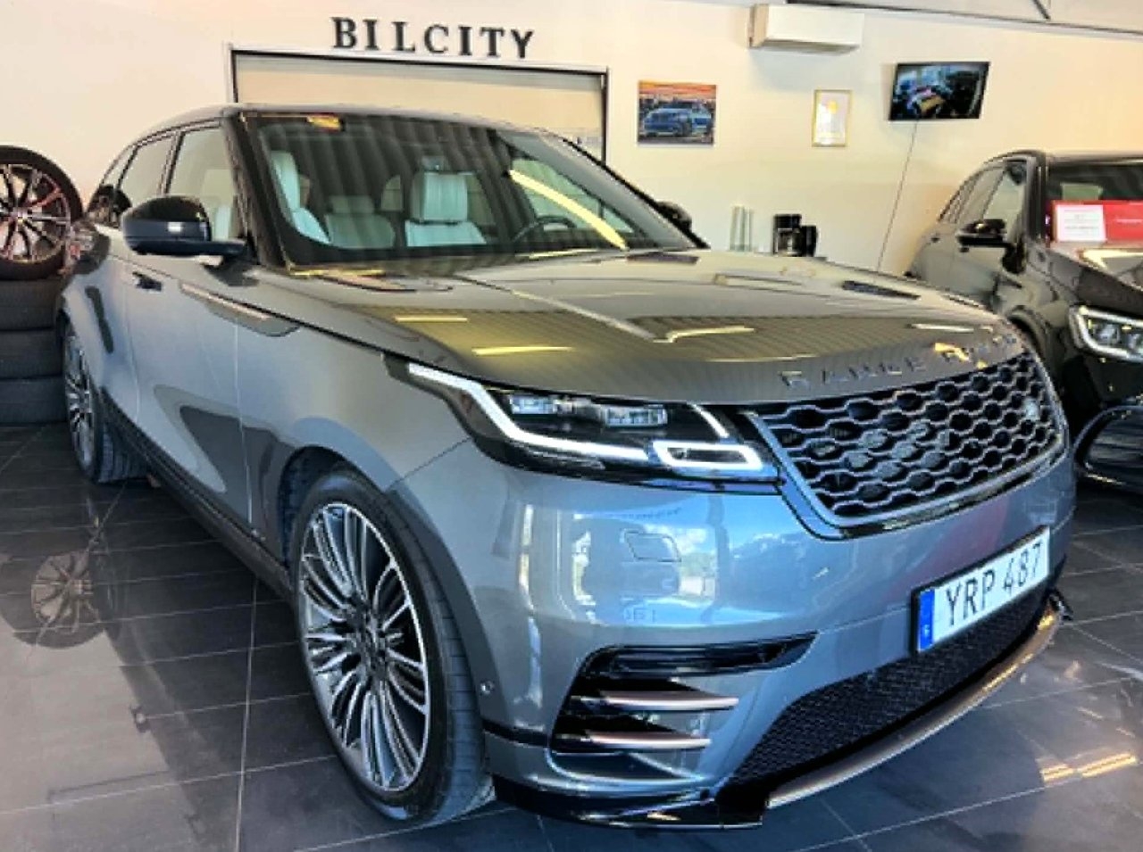 Land Rover Range Rover Velar 2018, photo 2/31