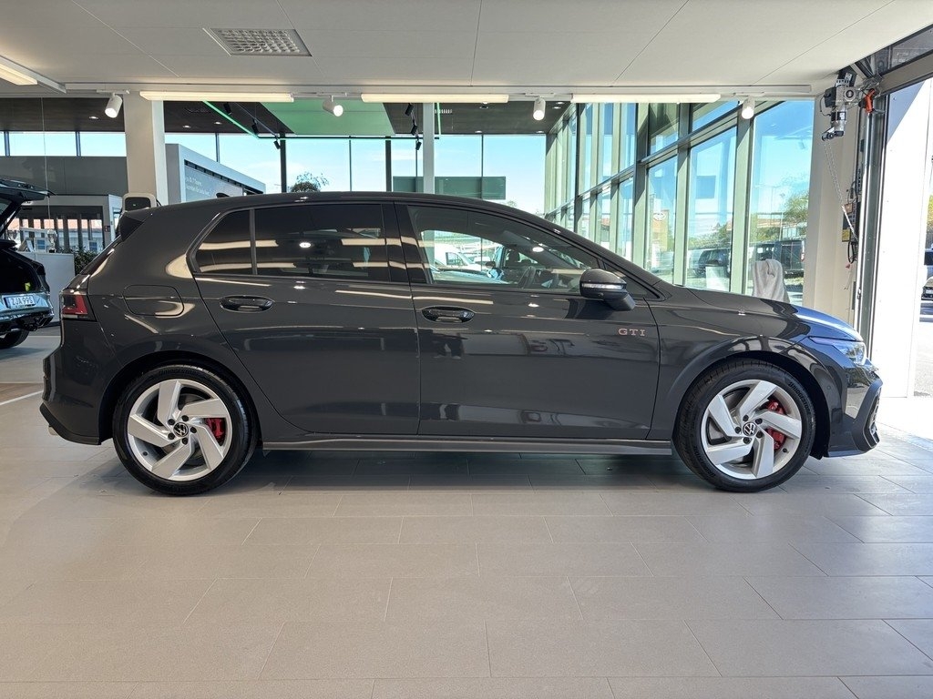 Volkswagen Golf 2026, bild 4/10