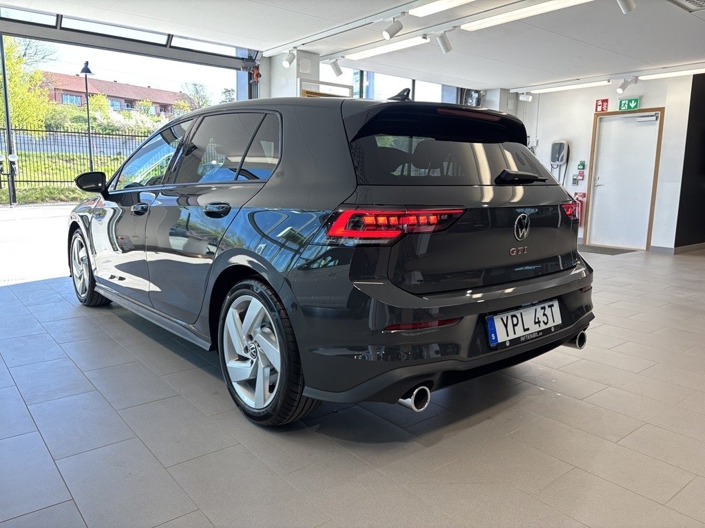 Volkswagen Golf 2026, bild 7/10