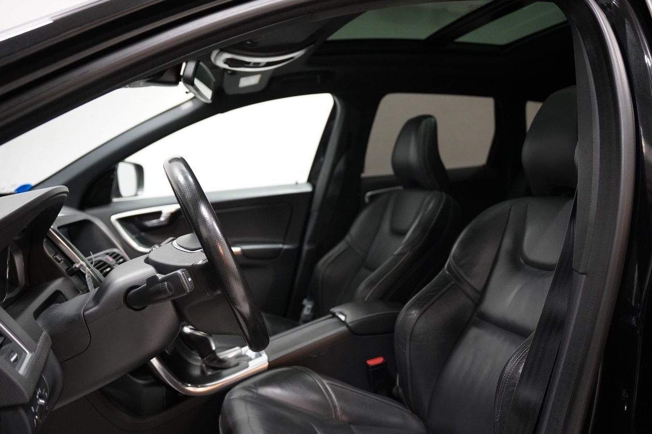 Volvo XC60 D4 AWD R-Design Pano 2017, kuva 7/22