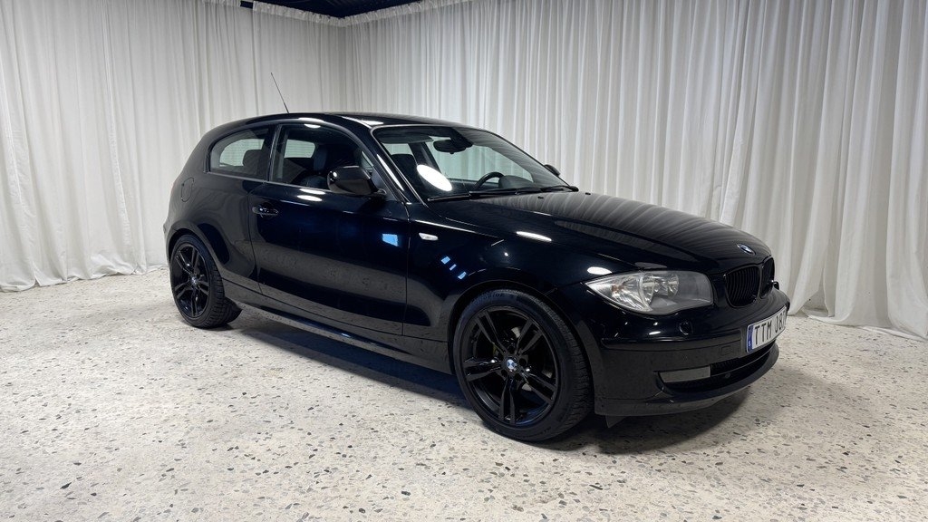 BMW 116 d 3-dörrars Comfort Euro 5 2011, bild 2/10