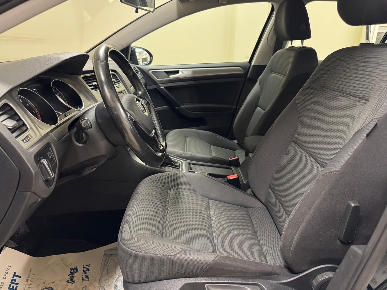 Volkswagen Golf 5-dörrar 1.2 TSI 110hk 2016, bild 6/12
