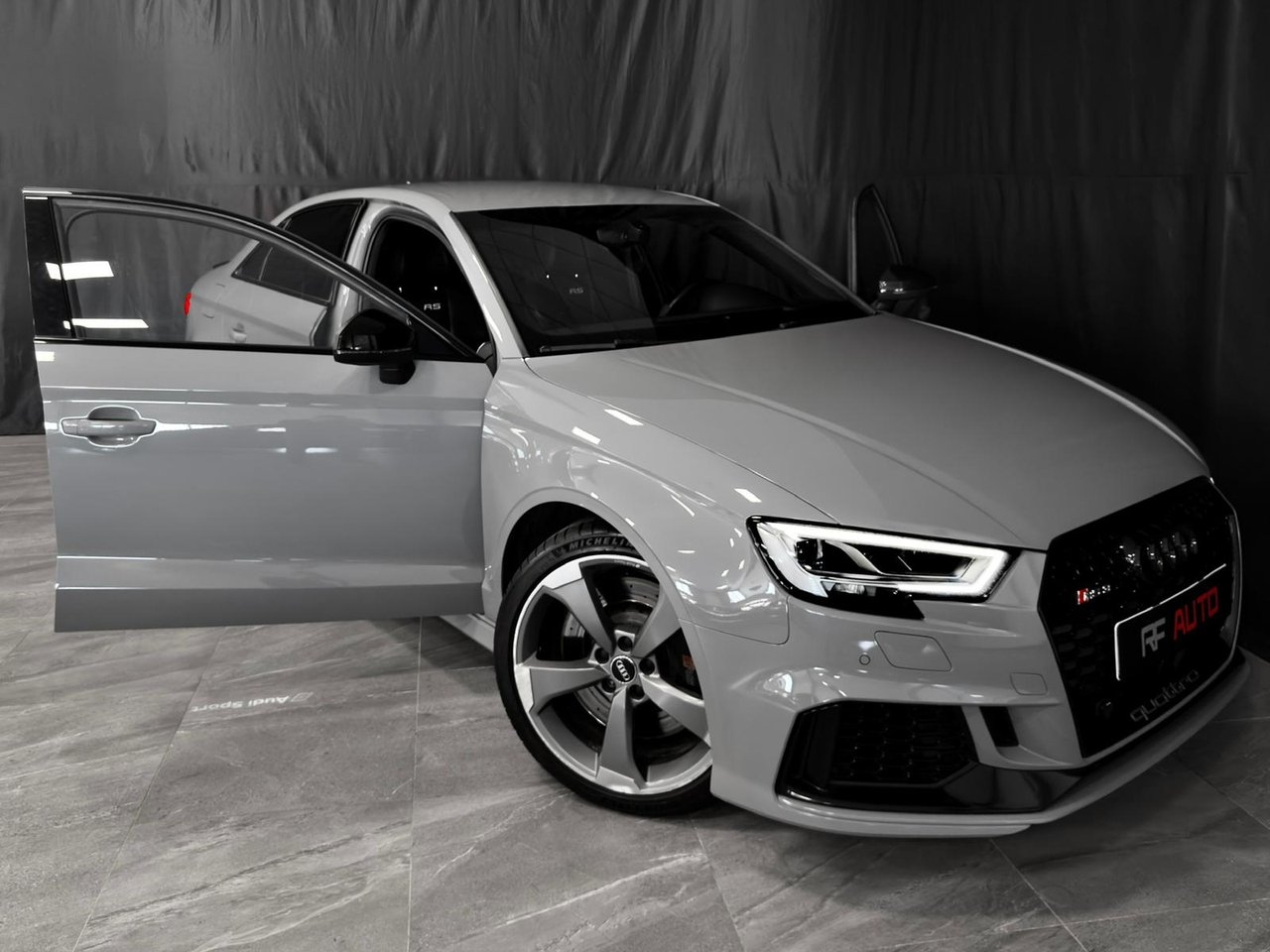 Audi RS3 2018, bild 4/10