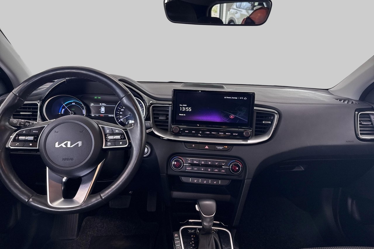 Kia Ceed 2024, photo 7/12