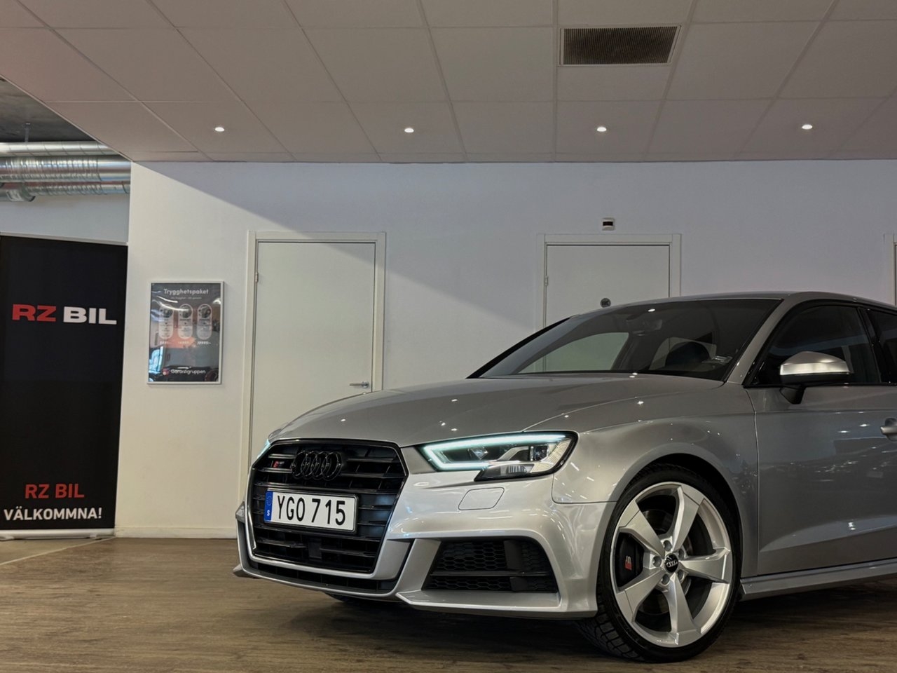 Audi S3 Sportback 2.0 TFSI quattro 2017, photo 3/26