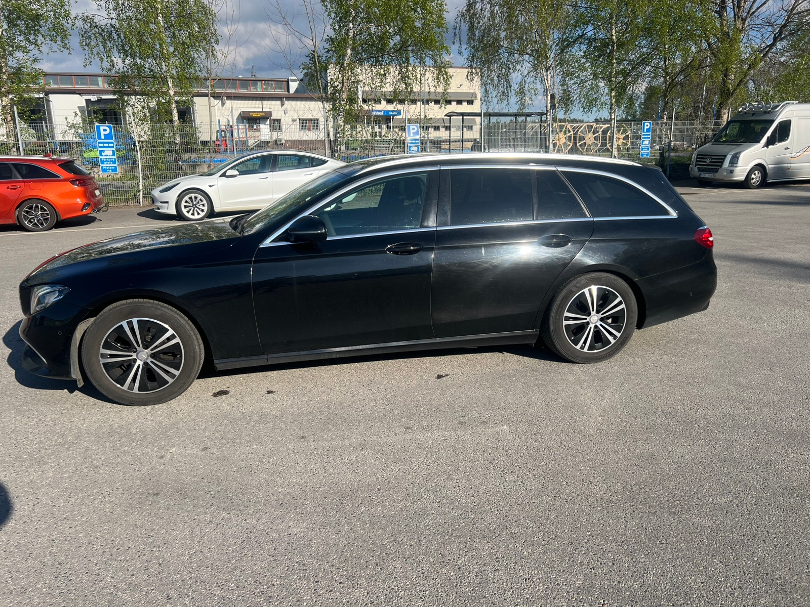 Mercedes-Benz E 2020, bild 2/10