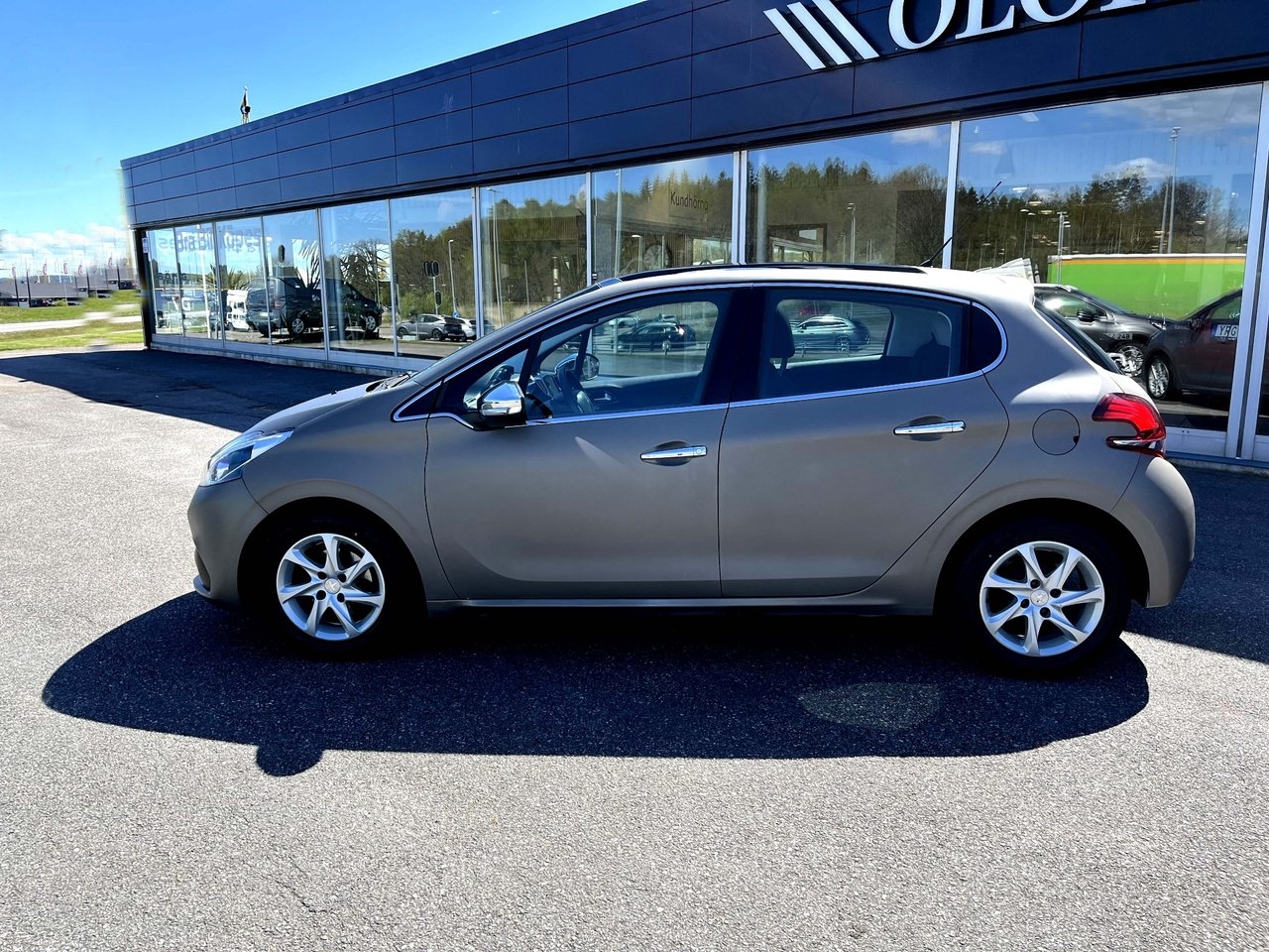 Peugeot 208 1,2 PT 82Hk STYLE 2016, bild 4/10