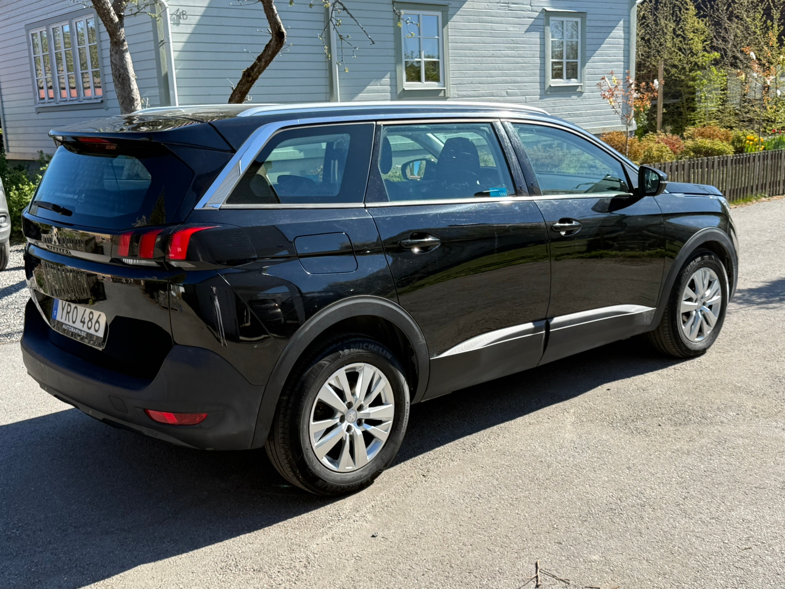 Peugeot 5008 1.2 PureTech 130 EAT 2017, kuva 3/10