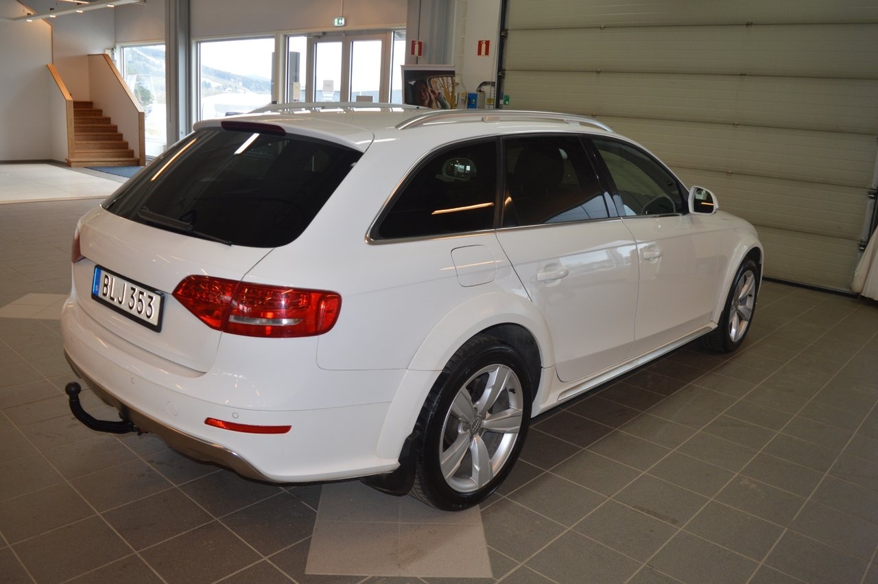 Audi A4 allroad 2011, bild 5/10