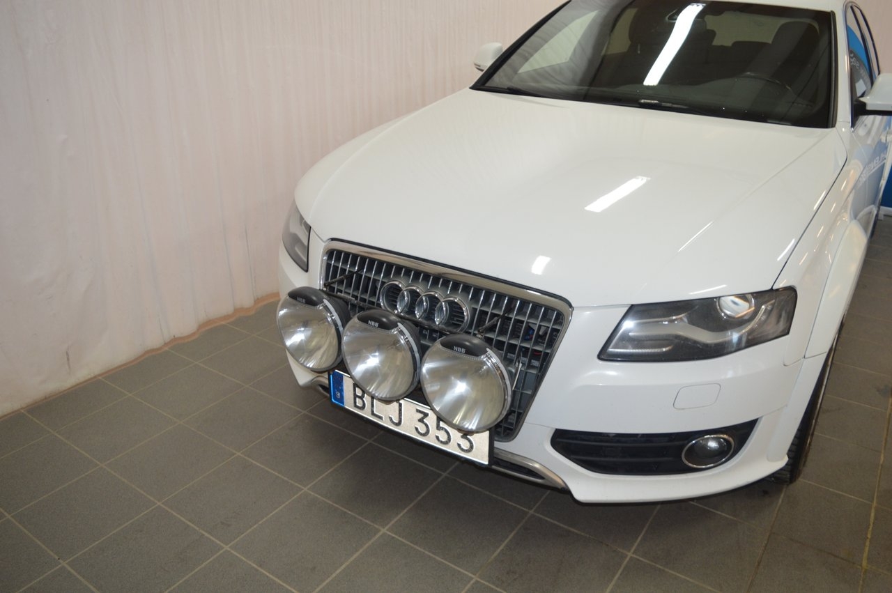Audi A4 allroad 2011, bild 2/10